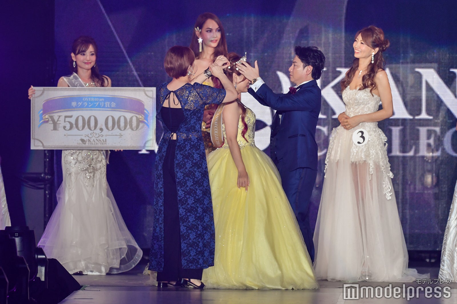 （C）モデルプレス