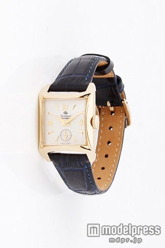 シックな印象の大人っぽい腕時計「Rosemont Nostalgia N007-YW ENV」23,000円（税抜）