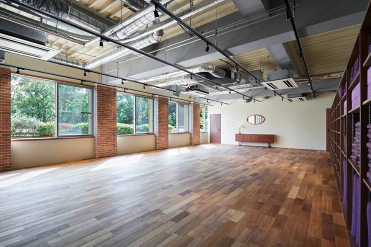 ヨガスタジオ／画像提供：（公財）東京都公園協会