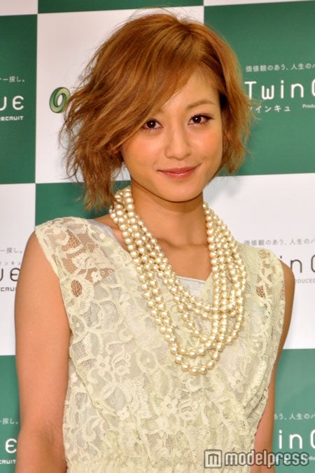 WEB婚活サービス「TwinCue」記者発表会に出席した西山茉希