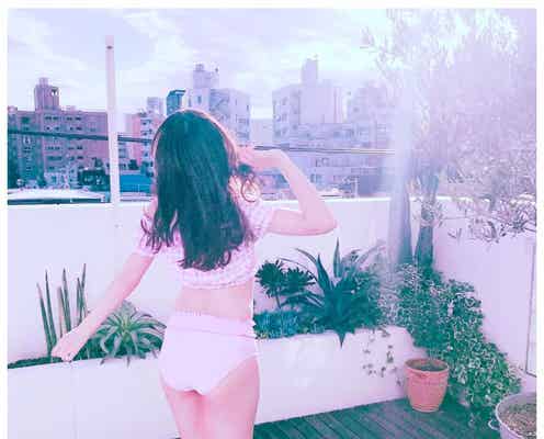 松井珠理奈の美ヒップ際立つショットに「超SEXY」「ドキドキする」と注目集まる