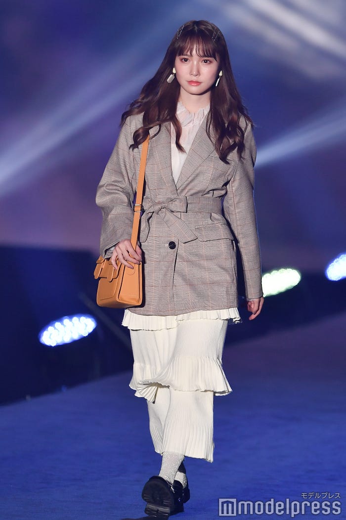 加藤史帆 (C)モデルプレス