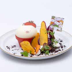 ベジまるズ(うさまるマート) まんまる ミルクプリンプレート ※会期後半期間限定メニュー1,540円(C)sakumaru/LINE