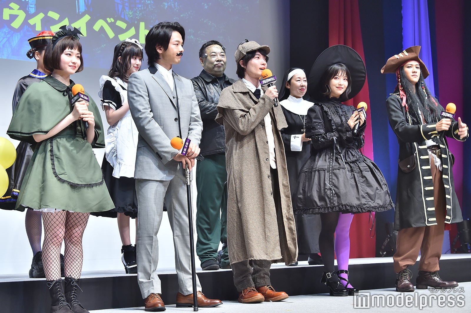 （左から）山田杏奈、中村倫也、神木隆之介、浜辺美波、葉山奨之（C）モデルプレス