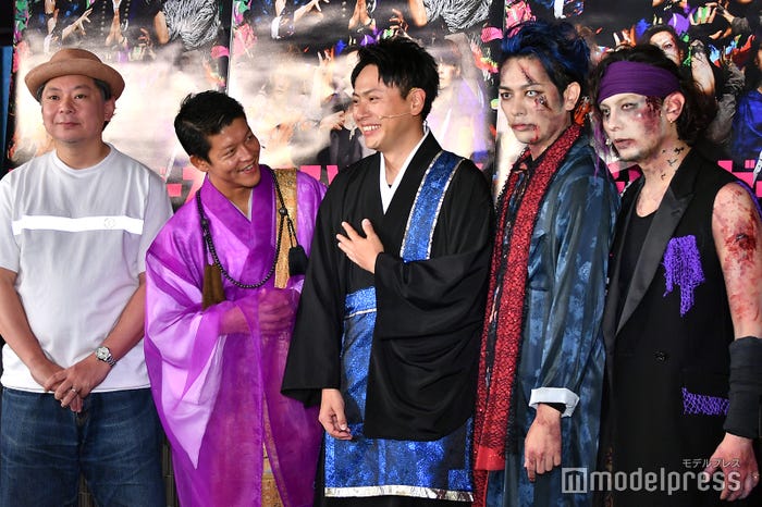 (左から)鈴木おさむ氏、駿河太郎、山下健二郎、久保田悠来、藤田玲(C)モデルプレス