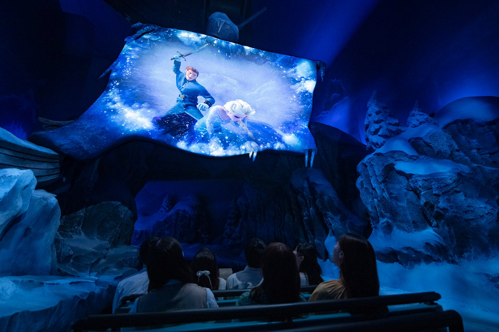 「フローズンキングダム」（C）Disney