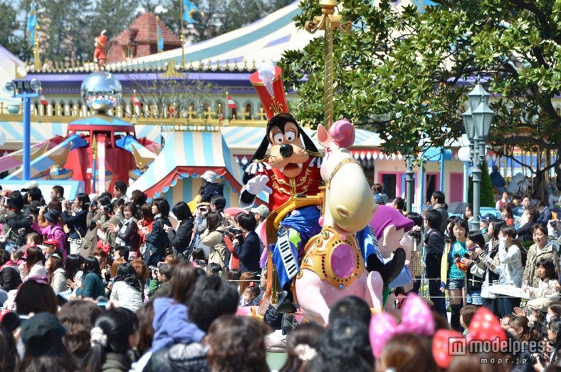 東京ディズニーリゾート30周年パレードがスタート／「ハピネス・イズ・ヒア」パレード公開