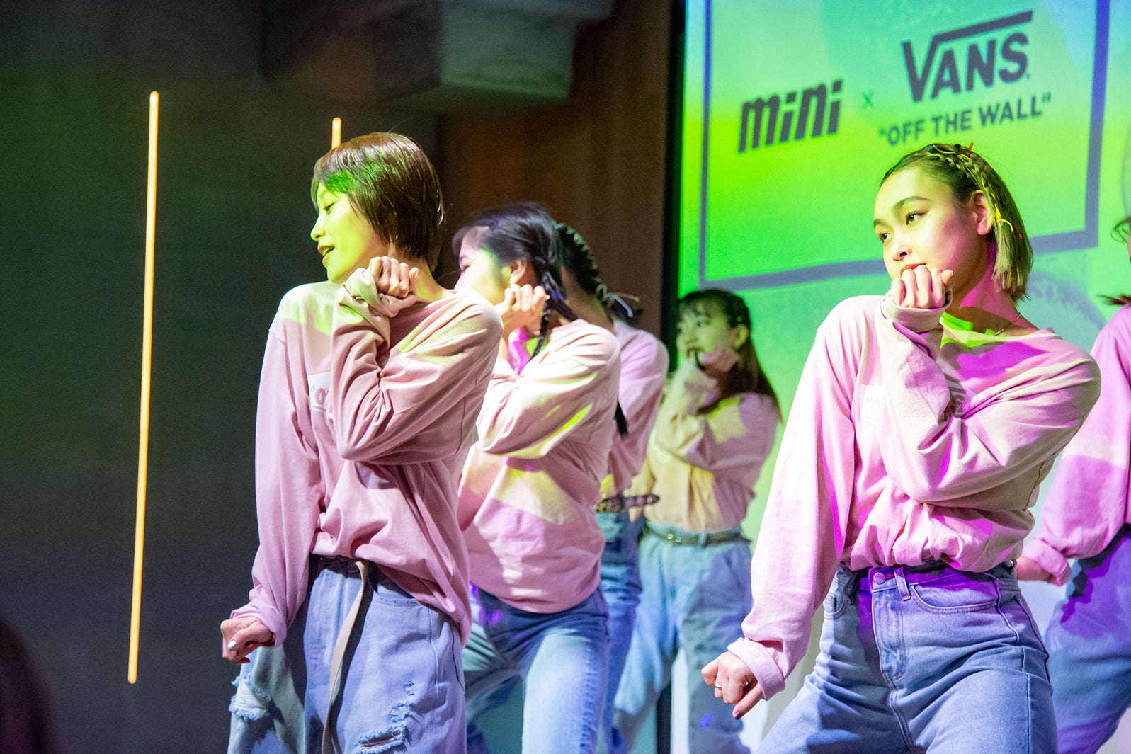 高橋愛／「mini 大忘年会2019」（画像提供：宝島社）