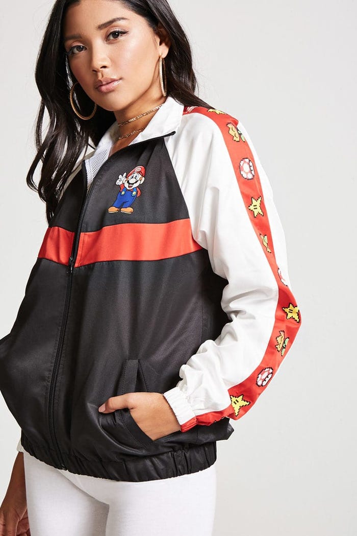 カラーブロックウィンドブレーカー着用(C)1990 Nintendo(C)1991 Nintendo(C)1992 Nintendo(C)1994 Nintendo-SUPER FAMICON is a trademark of Nintendo.