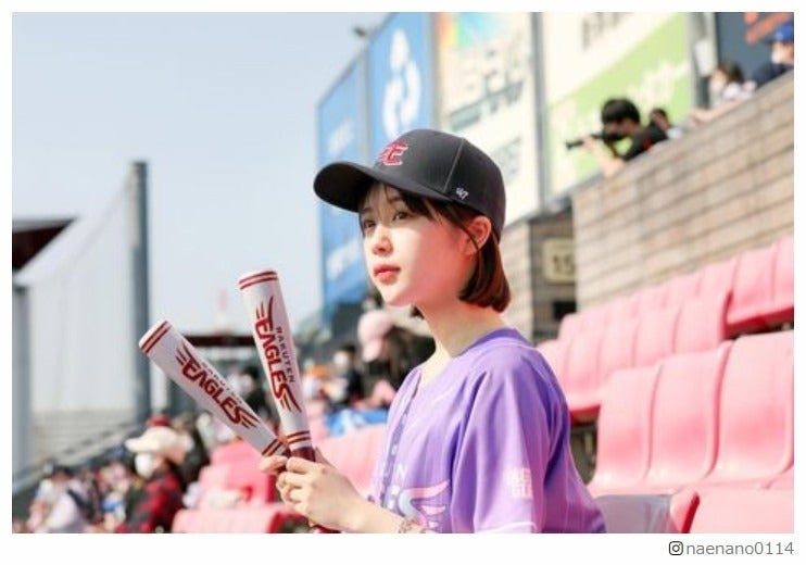 なえなの、ユニフォーム姿が可愛い 運動が苦手だった過去告白