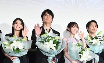 福山雅治「あの星が降る丘で-」舞台あいさつにサプライズ登場 8月9日、長崎出身としての思いも吐露