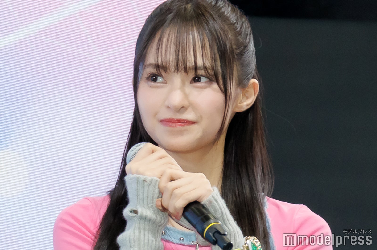 “AI疑惑”で話題・藤咲凪、黒髪にイメチェン「小悪魔感最高」「破壊力すごい」の声