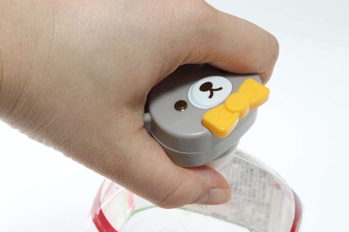 ペットボトルオープナー