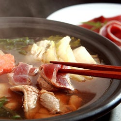 知らないの? なぜ「鶏肉=かしわ」「猪肉=ぼたん」「馬肉=さくら」と呼ぶのか?【日本料理の基礎知識】