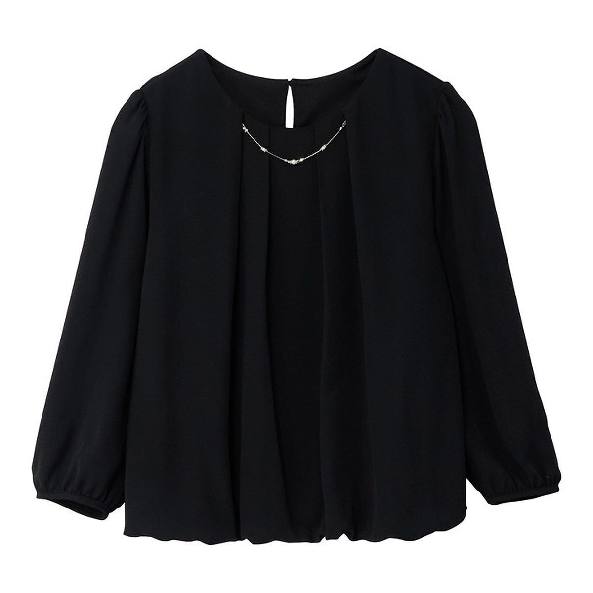 しまむらのネックレス付きブラウス