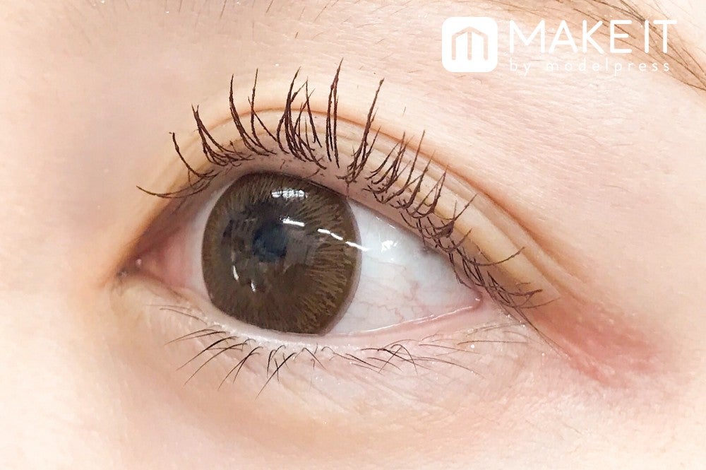 Amplitude／エクストラボリューム カラーマスカラ／02 ボルドー 使用 (C)メイクイット