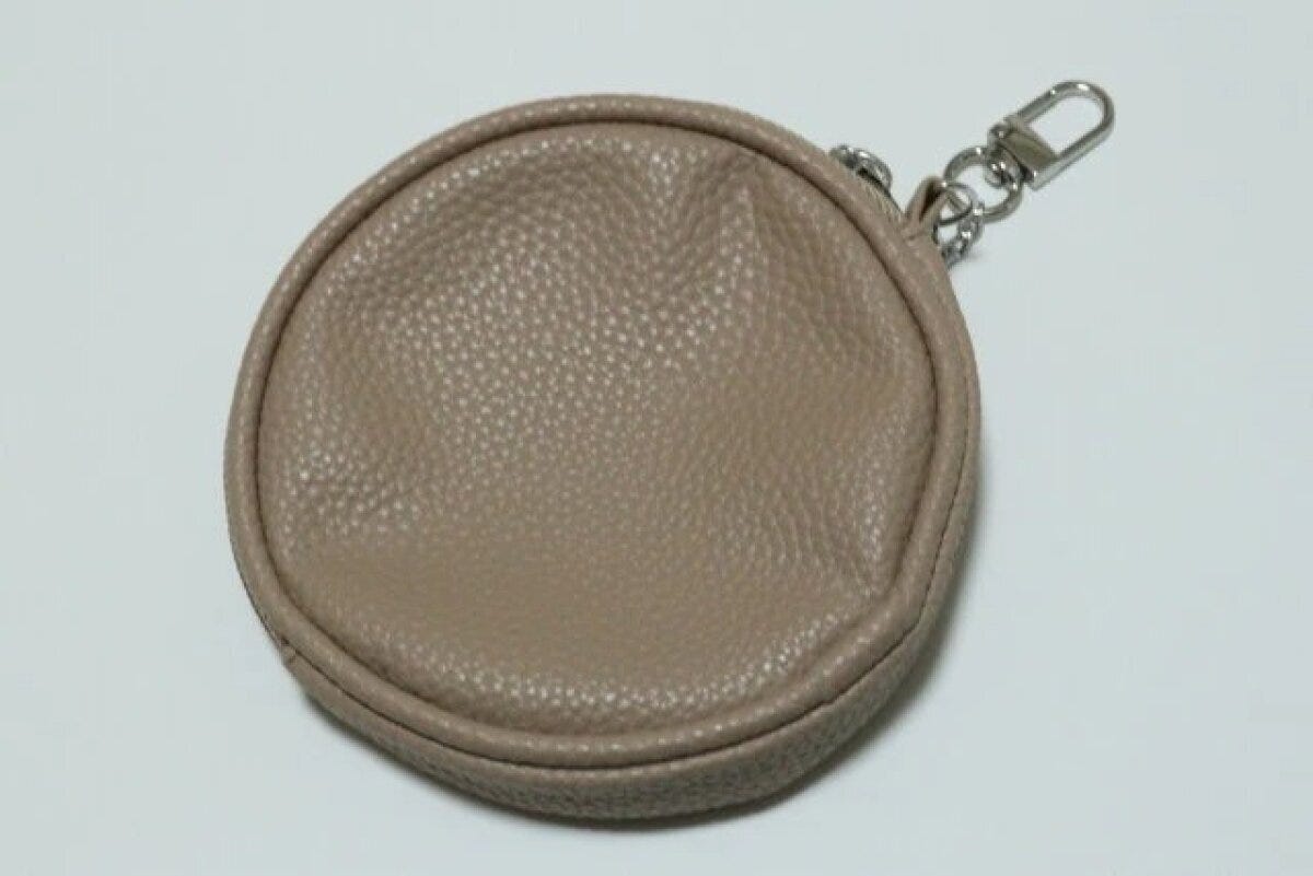 ダイソー　ラウンドバッグチャームポーチ