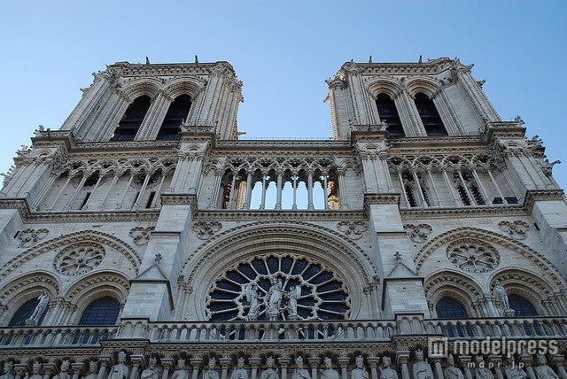繊細な彫刻が美しい「ノートルダム大聖堂」／photo by imperatrice k