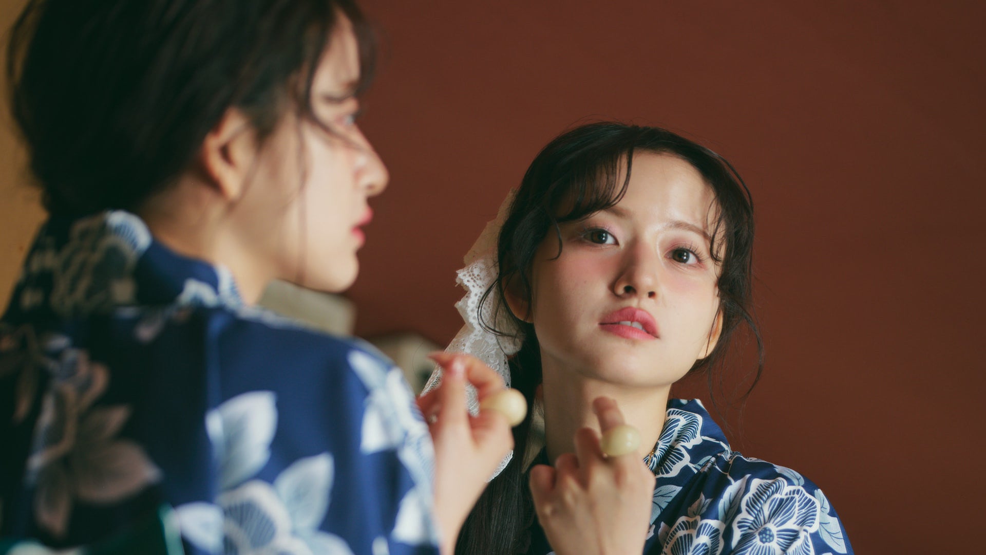 洗練された女性を目指すなら♡ 知性と自信をくれる【ネイビーカラー浴衣】をご紹介！