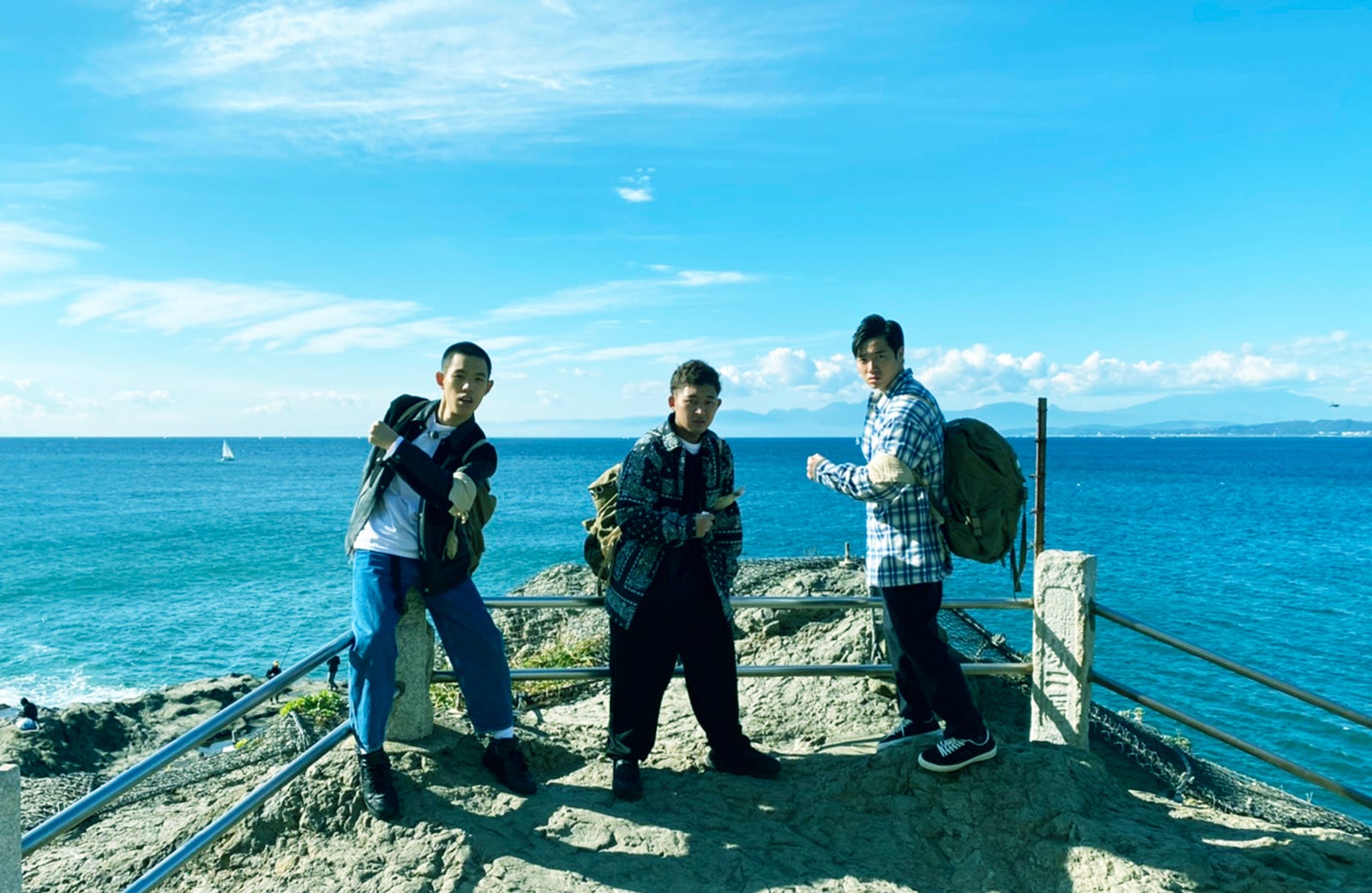 都築拓紀、後藤拓実、石橋遼大／四千頭身 （C）テレビ朝日