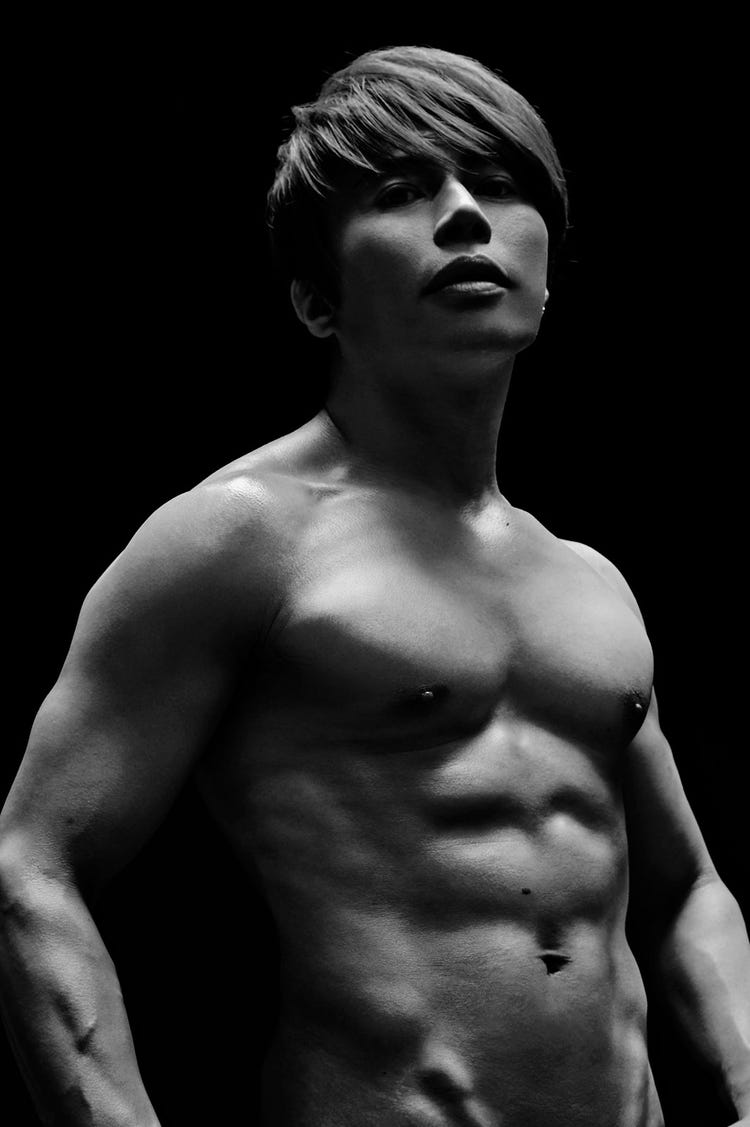 西川貴教の 彫刻ボディ が圧巻 息を呑む美しさにうっとり モデルプレス 西川貴教の 彫刻ボディ が圧巻 息を呑む美しさにうっとり モデルプレス