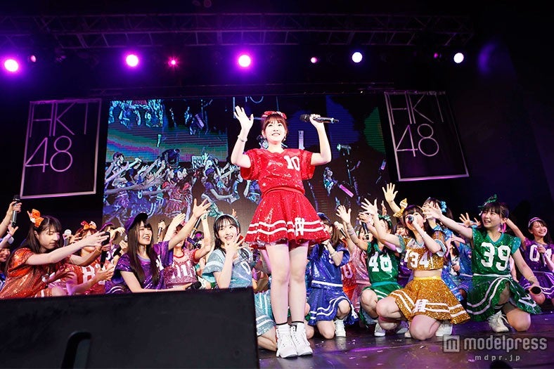 多田愛佳の誕生日を祝福　ダブルアンコールで「スキ！スキ！スキップ！」を披露（C）AKS