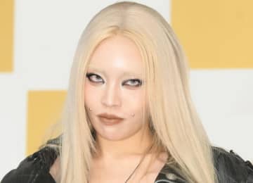 「どすっぴん」ちゃんみな 初対面芸能人に鉄板ボケ→相手スマホで自撮り＆去る「ミラクル体験すぎw」ネット大反響、当人「インプゾンビ発生w」報告