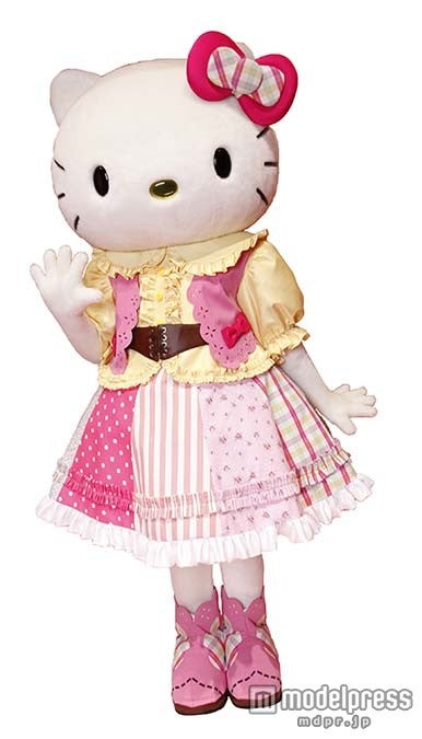 ハローキティ　グリーティング衣装／画像提供：グレート