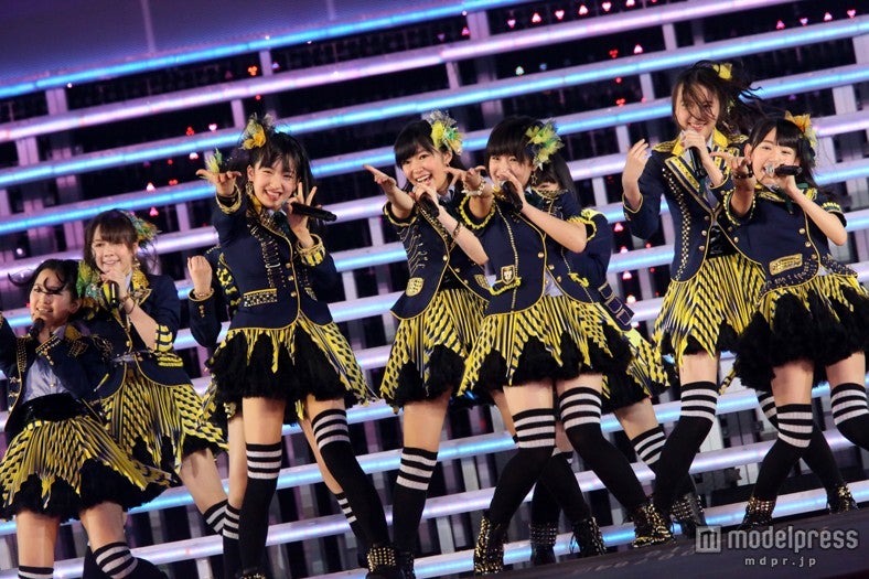 「AKB48 2013真夏のドームツアー～まだまだ、やらなきゃいけないことがある～」福岡公演1日目より（C）AKS