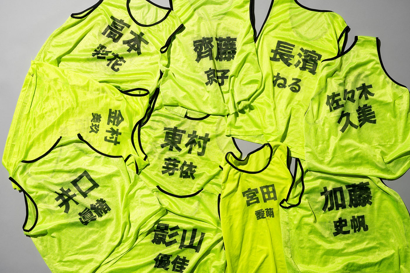 メンバー練習用の初期ビブス／2017～2018年（提供写真）