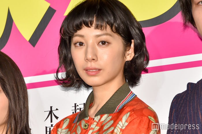 木村文乃 佐々木希 志田未来 夏帆 池田エライザ 赤 を取り入れた華やかファッション 伊藤くん A To E モデルプレス 木村文乃 佐々木希 志田未来 夏帆 池田エライザ 赤 を取り入れた華やかファッション 伊藤くん A To E モデルプレス
