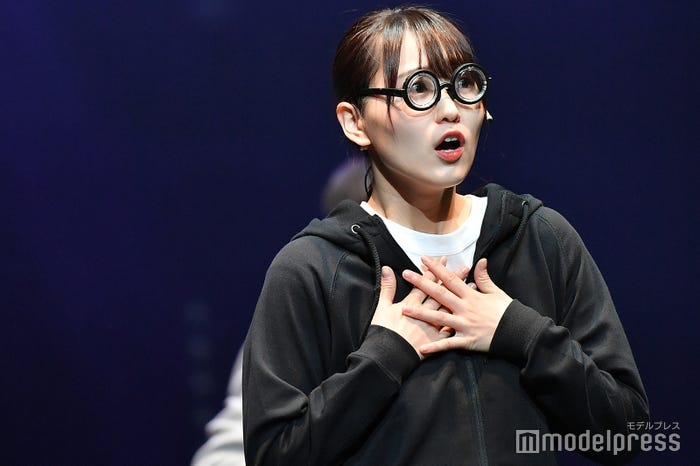 菅井友香(C)モデルプレス