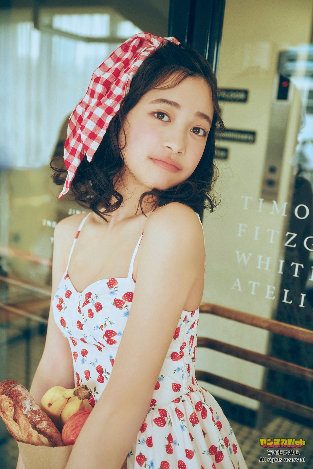 「ミスマガジン2023」今森茉耶、水着姿でふんわり美バスト披露 可愛すぎるレトログラビア