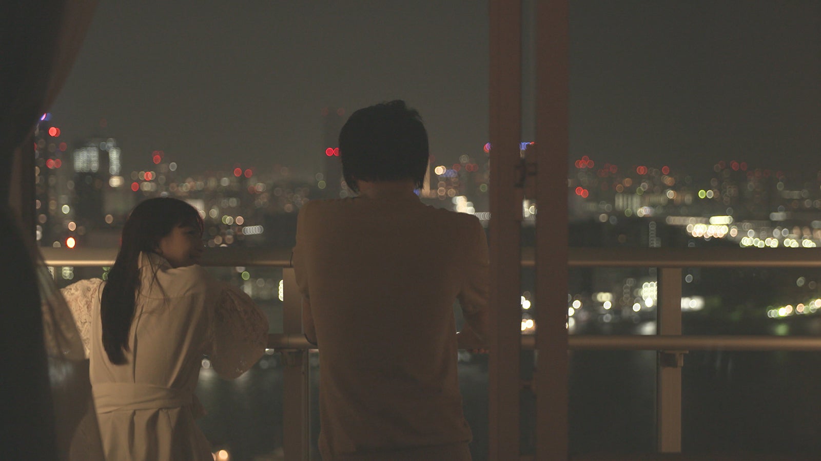 ロン・モンロウ、犬飼貴丈「ダブルベッド」day1（C）TBS／イースト・エンタテインメント