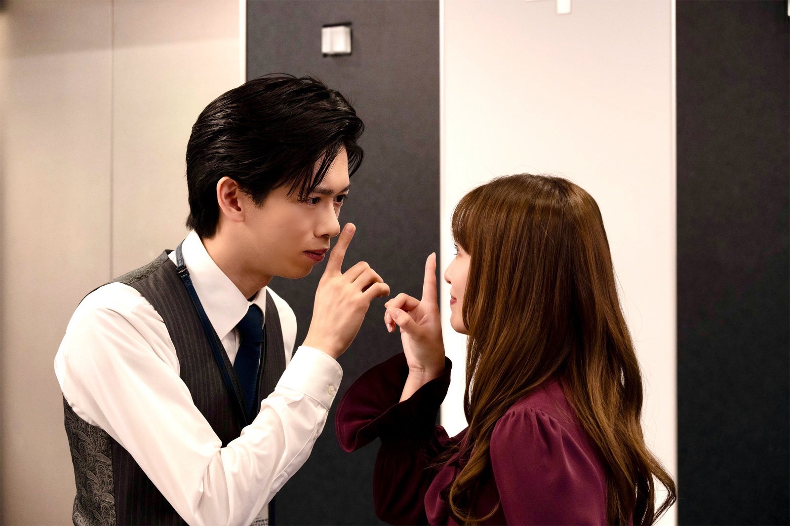 船津稜雅、桜井玲香（C）網戸スズ／DPNブックス（C）TOKYO MX