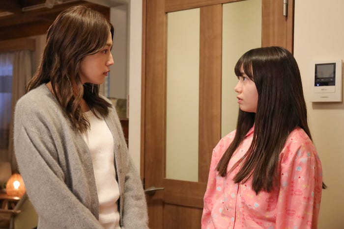 川口春奈、稲垣来泉「アンサンブル」第3話(C)日本テレビ