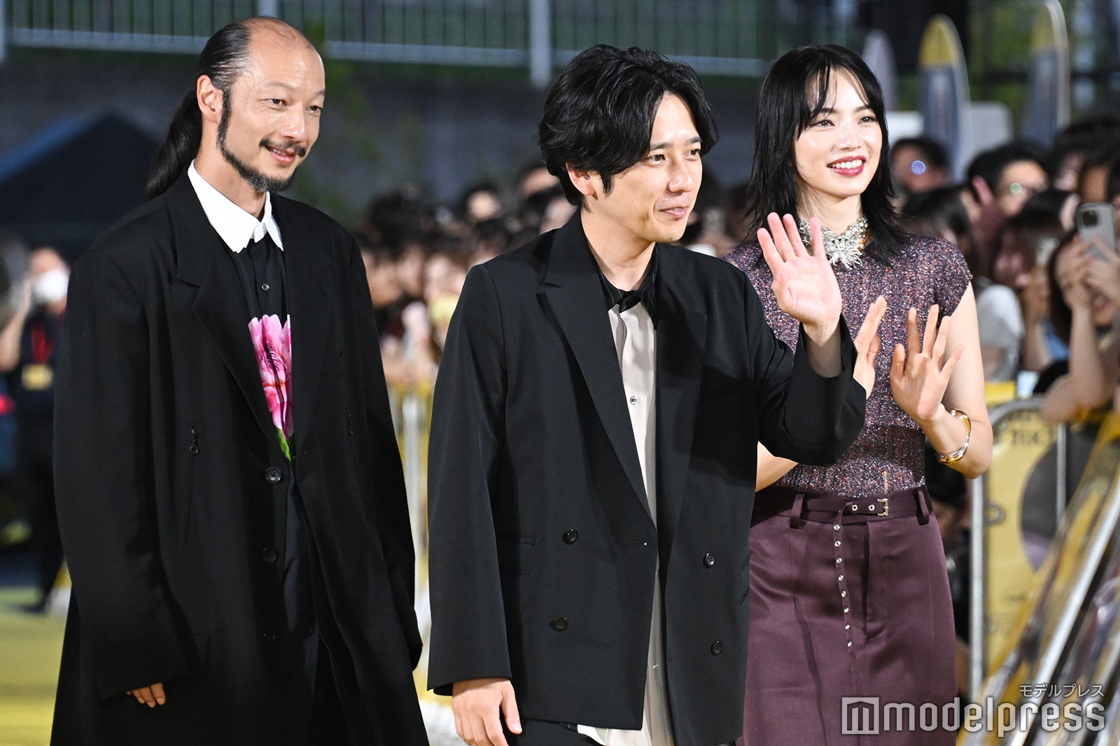 河内大和、二宮和也、小松菜奈（C）モデルプレス