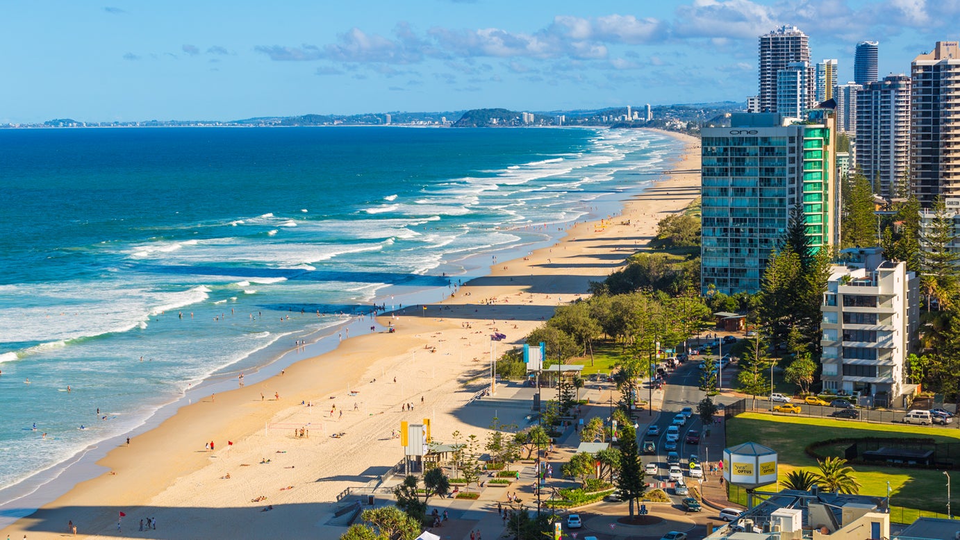 高層階から見下ろすゴールドコースト海岸沿いの風景（提供画像）
