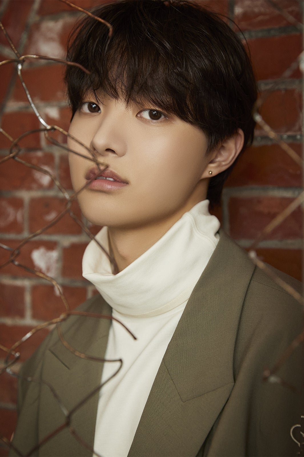 EJ「ISOLATED」 （C）HYBE LABELS JAPAN