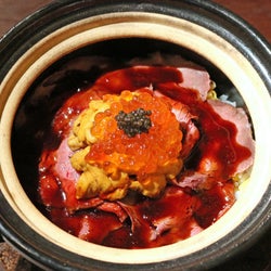 最上級のご飯に、ウニ・イクラ・ローストビーフがたっぷりオン! お米も素材もすごい和食店『おこん』