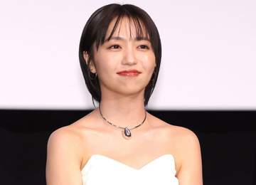 大原優乃 バニー姿での舌出し＆ウインクショットが可愛すぎ！「反則です♥」「被り物が似合う！」