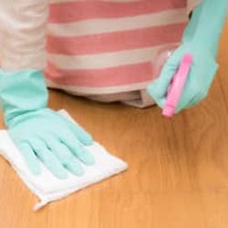 遊びに来た赤ちゃんが嘔吐。対応を間違えて大変なことに!?【体験談】