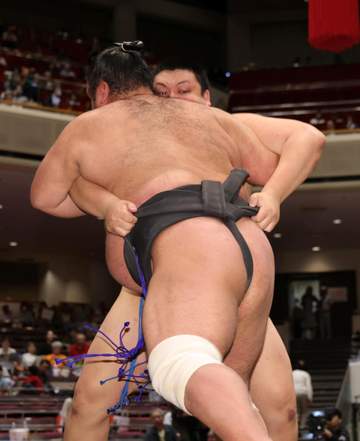 日体大から付け出しデビュー、火雷が連敗から4連勝で勝ち越し「どうなるかと思ったが」大相撲夏場所