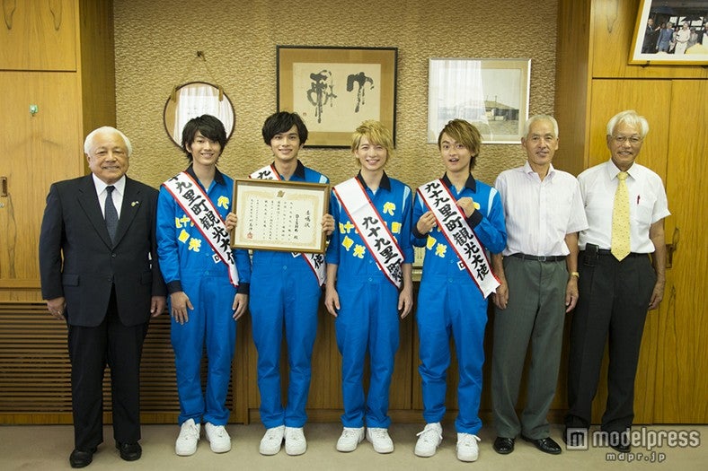 九十九里町の初代観光大使に就任したDISH//