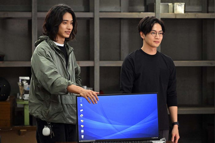 山崎賢人、松下洸平「アトムの童」第6話より(C)TBS