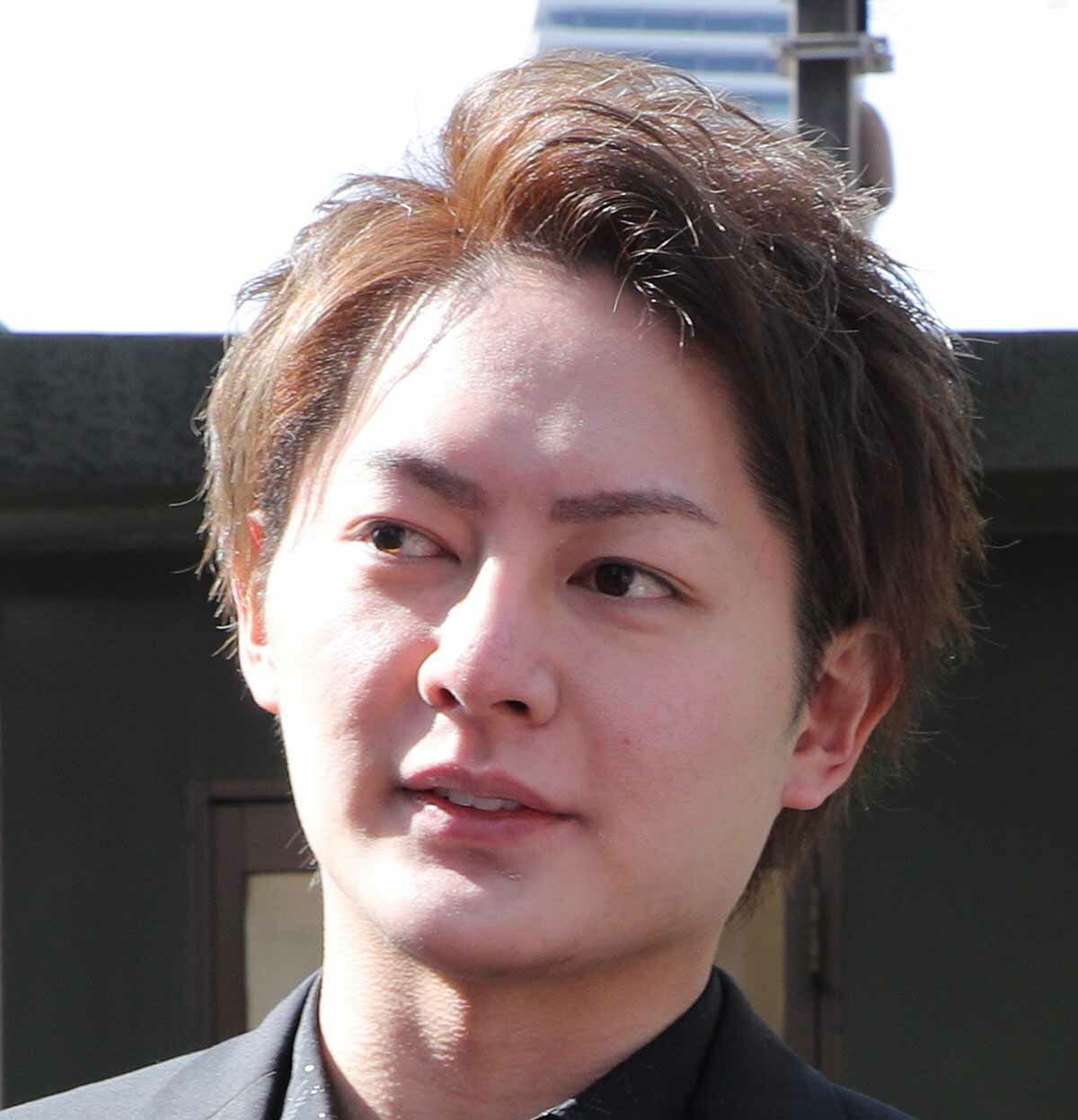 青汁王子 三崎優太の新年会で無人島ビジネス誕生 ヒカル 朝倉未来とコラボか 売却決定したんで モデルプレス