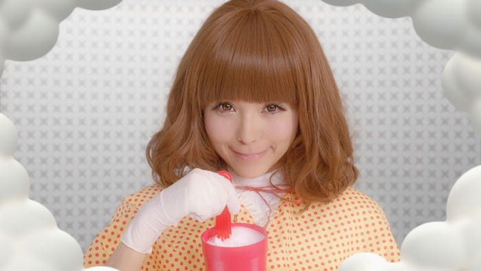 益若つばさ(新CM「泡KARAデビュー!」編)