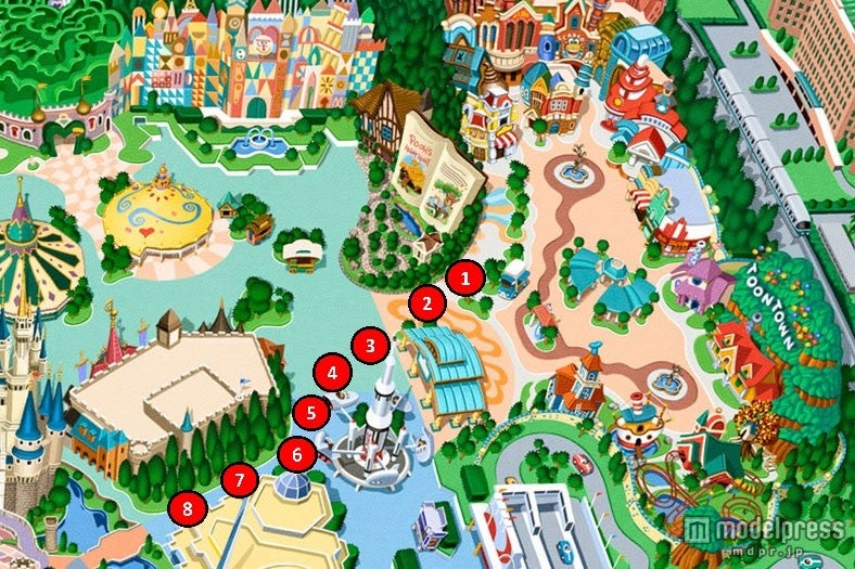 トゥモローランドからトゥーンタウンにかけての停止位置