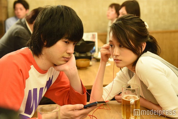 渡辺大知、前田敦子「毒島ゆり子のせきらら日記」第6話・場面カット(C)TBS