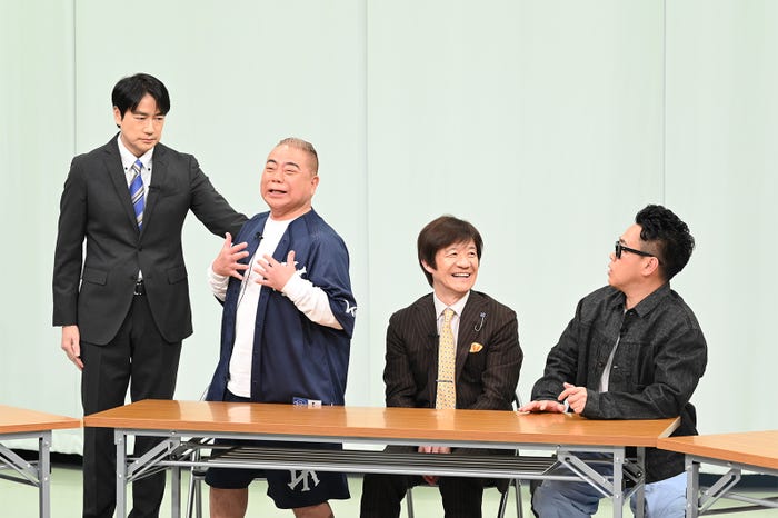 羽鳥慎一、出川哲朗、内村光良、宮川大輔(C)日本テレビ